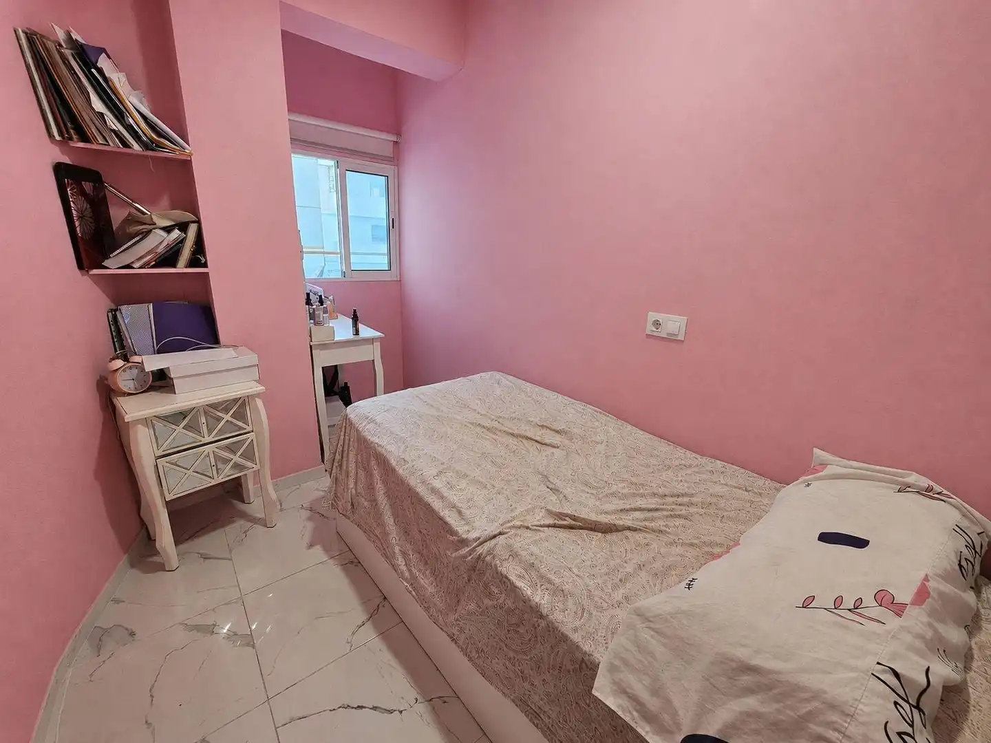 Habitación de Piso en venta en Valencia con Aire acondicionado, Amueblado y Balcón