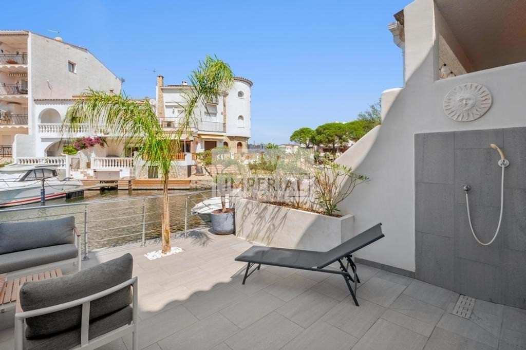 Terrassa de Casa o xalet en venda en Empuriabrava amb Aire condicionat i Terrassa