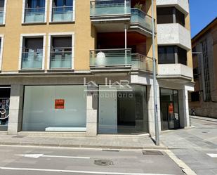 Premises to rent in Vic