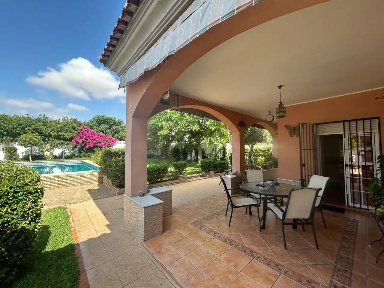 Terraza de Casa o chalet en venta en Alcalá de Guadaira con Aire acondicionado, Jardín privado y Terraza