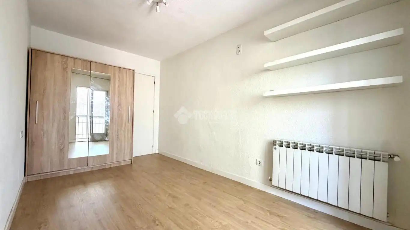 Habitación de Piso en venta en Madrid con Aire acondicionado y Calefacción