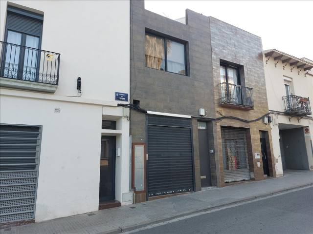 Local comercial en Venta en Topete, De en Barri del Centre