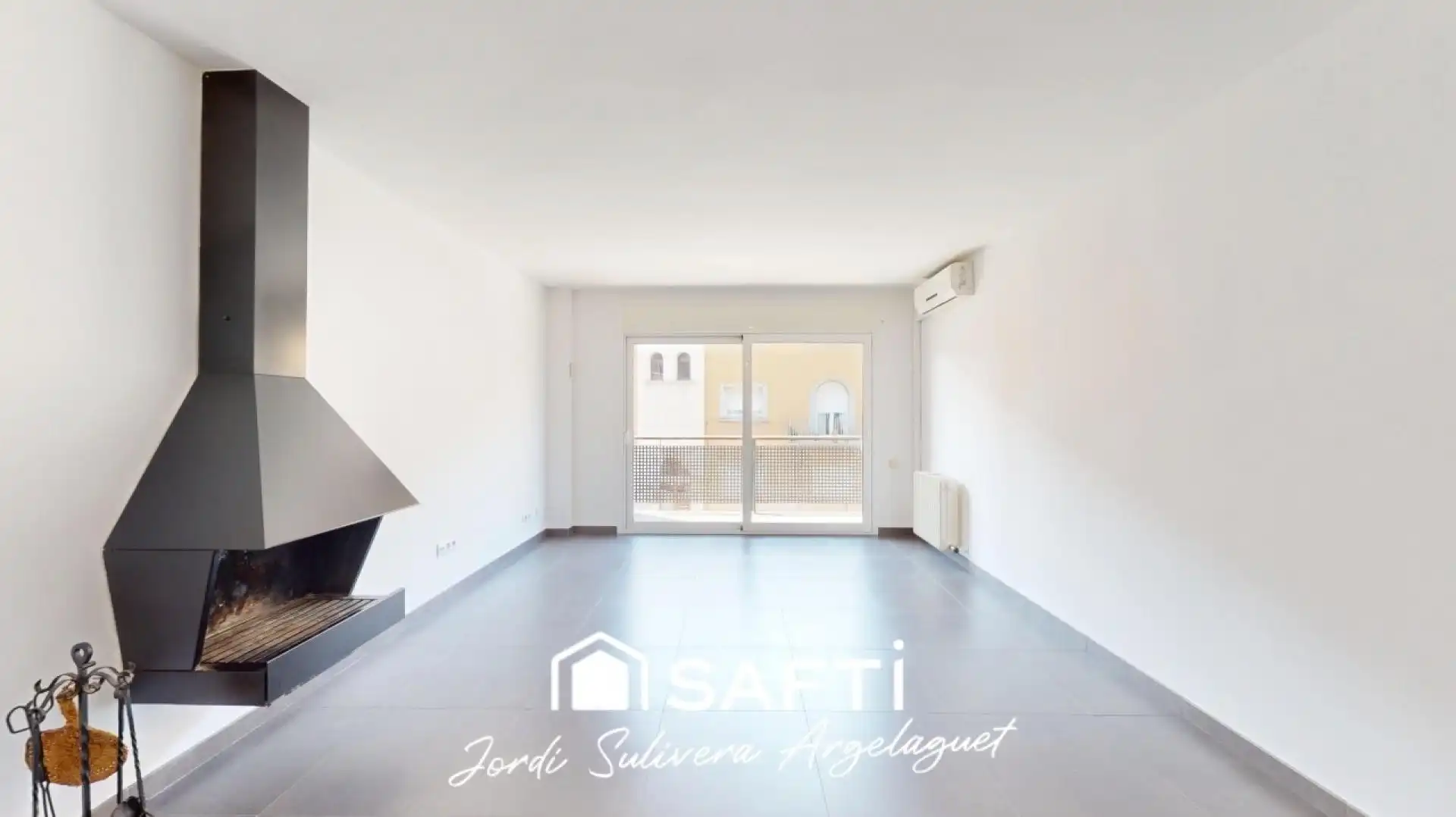 Vista exterior de Piso en venta en Girona con Aire acondicionado, Calefacción y Terraza