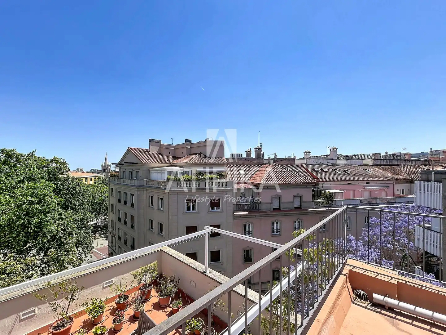 Außenansicht von Büro zum Verkauf in Barcelona mit Klimaanlage und Möbliert