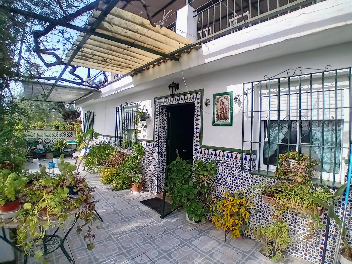 Casa rústica con piscina en venta en Alozaina, imagen 2