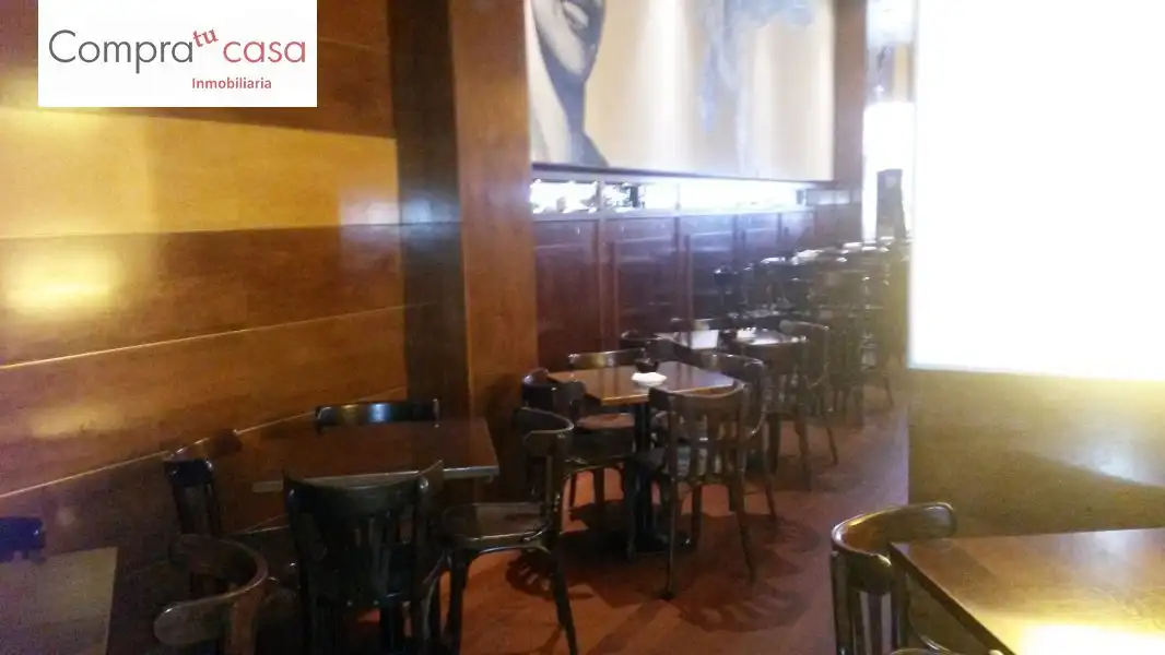 Local en venta en Segovia con Aire acondicionado y Amueblado