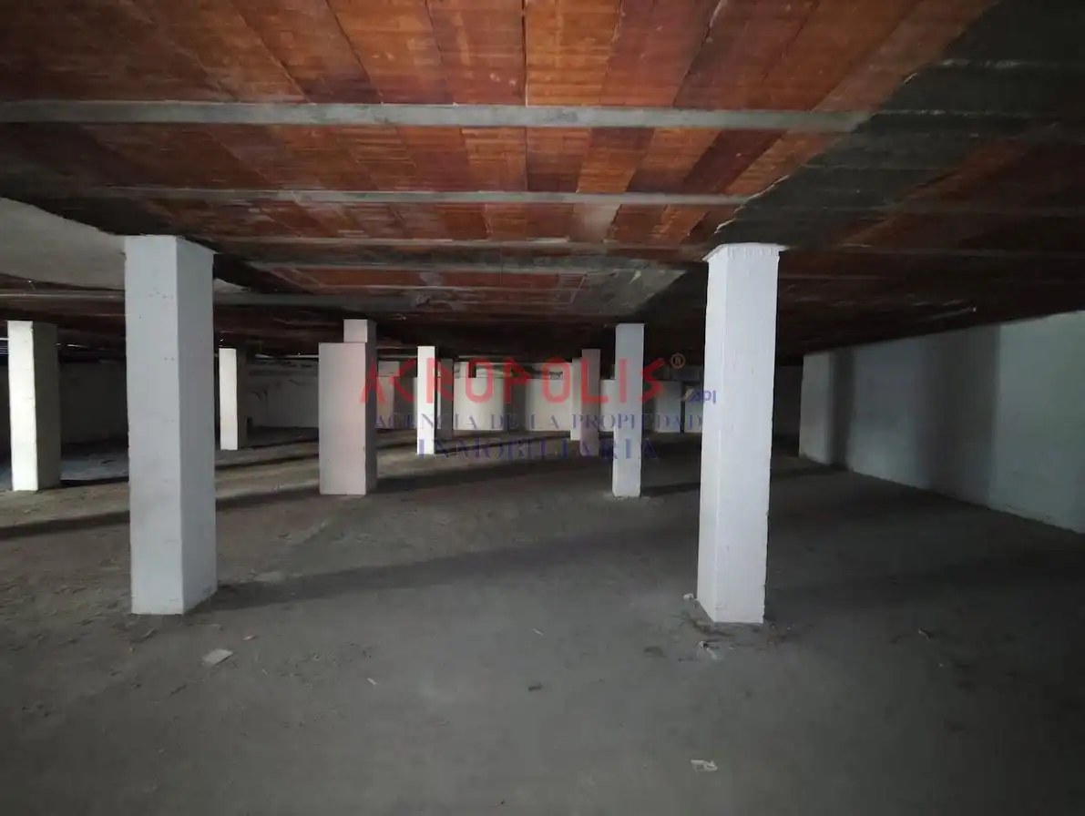 Business premises for sale in Benavente, imagen 3