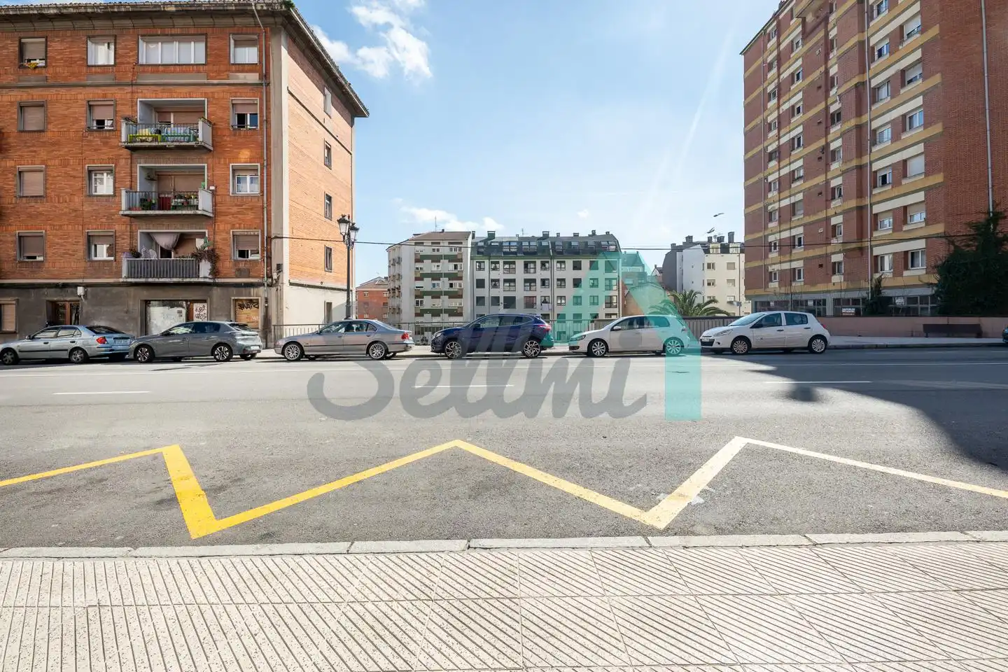 Parking of Commercial properties for rent in Oviedo 