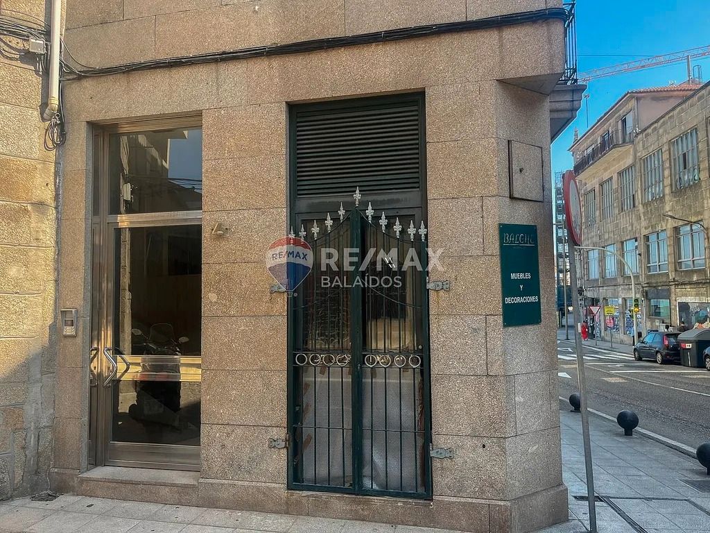 Vista exterior de Dúplex en venda en Vigo  amb Calefacció, Parquet i Traster