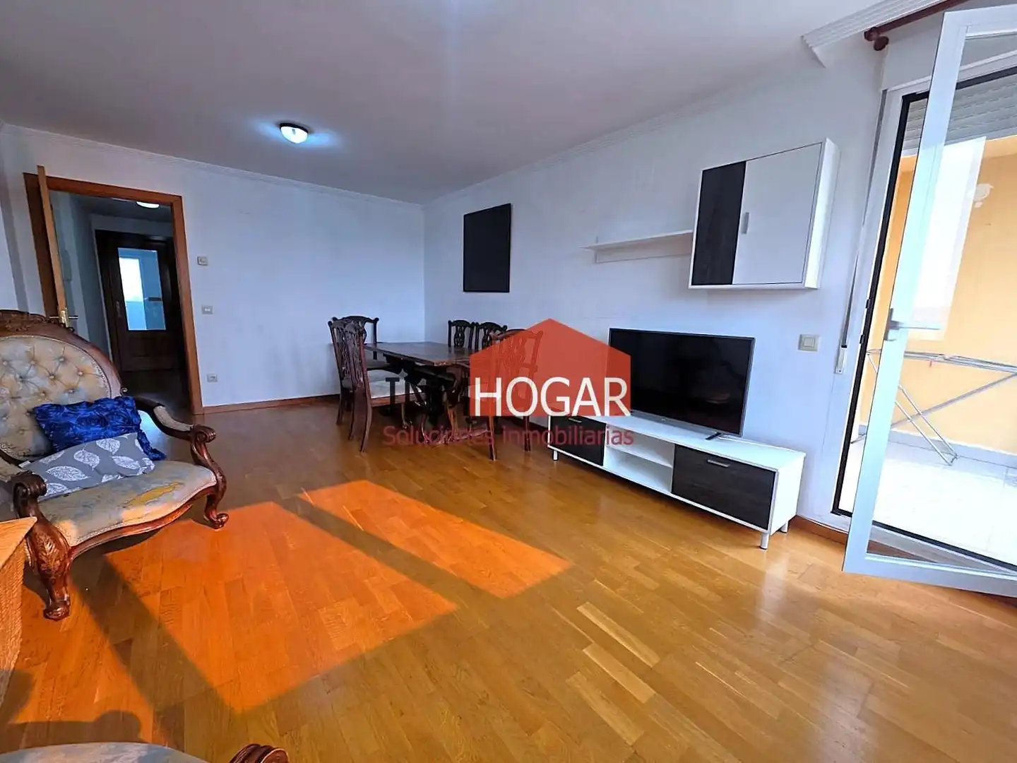 Sala d'estar de Pis en venda en Ávila amb Calefacció, Terrassa i Moblat