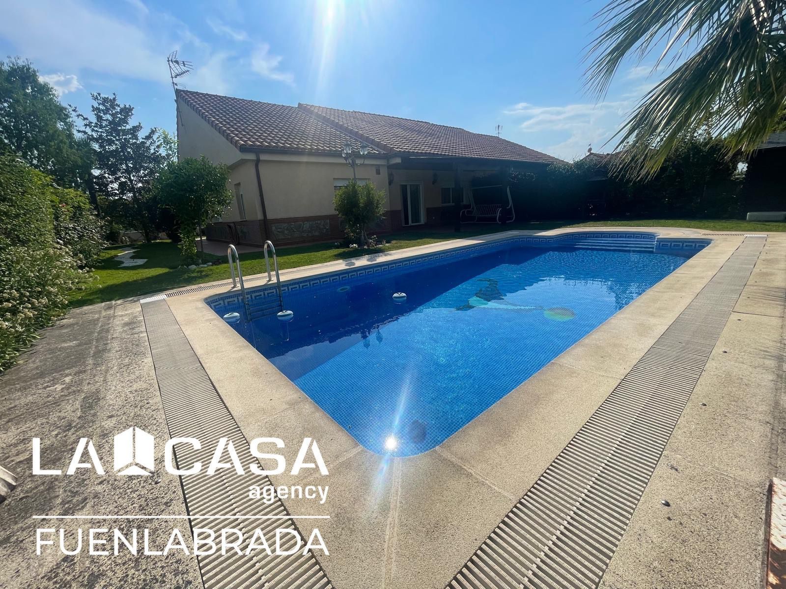 Casa o xalet en venda a Calle Puerta de Hierro, Novés