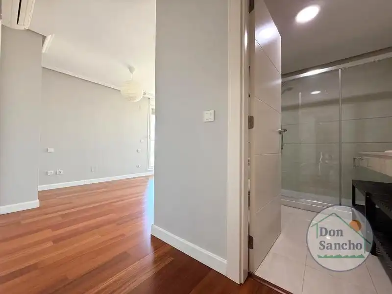 Attic for sale in Valladolid  with Air Conditioner, Heating and Terrace