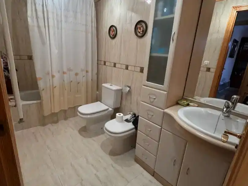 Baño de Piso en venta en Sagunto / Sagunt con Terraza y Balcón