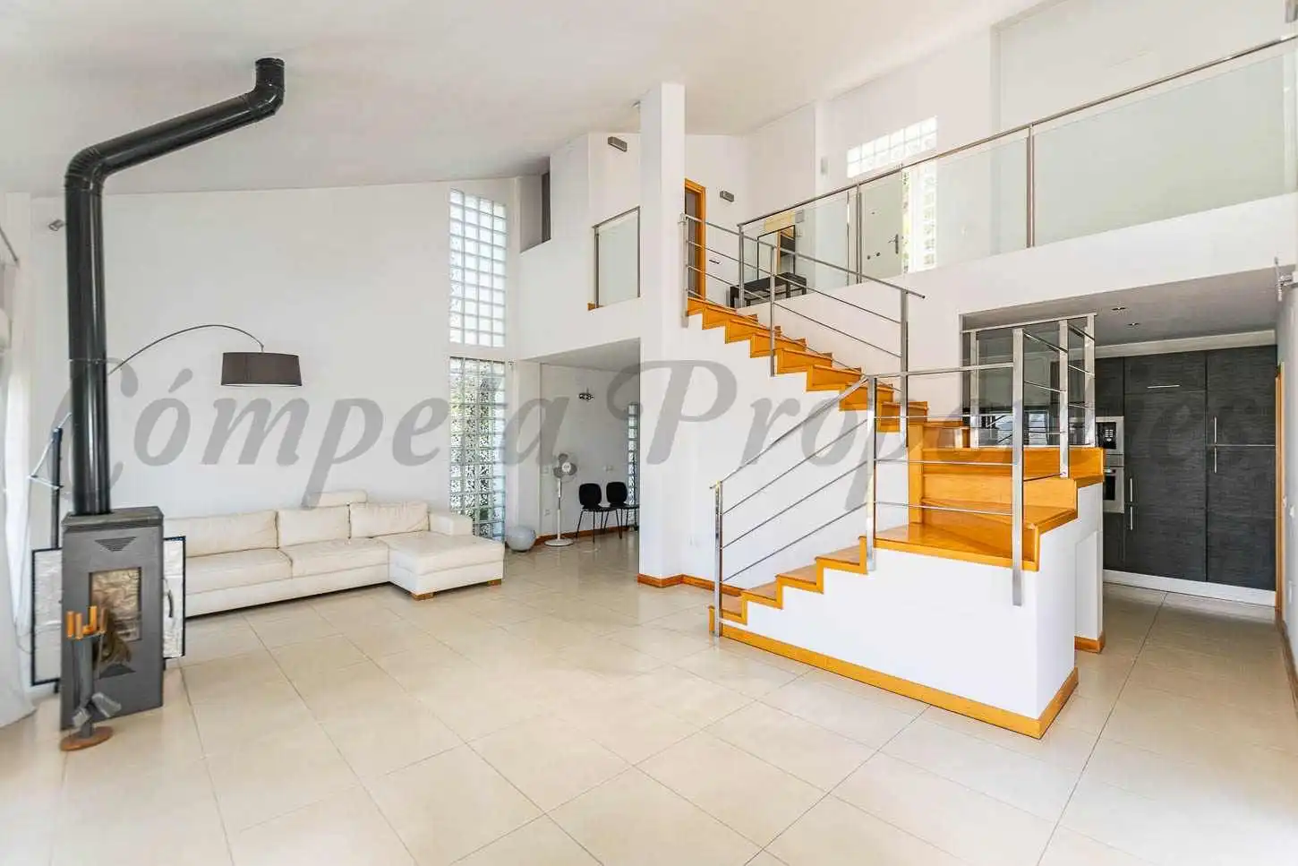 Casa amb piscina en venda a Sayalonga, imagen 12