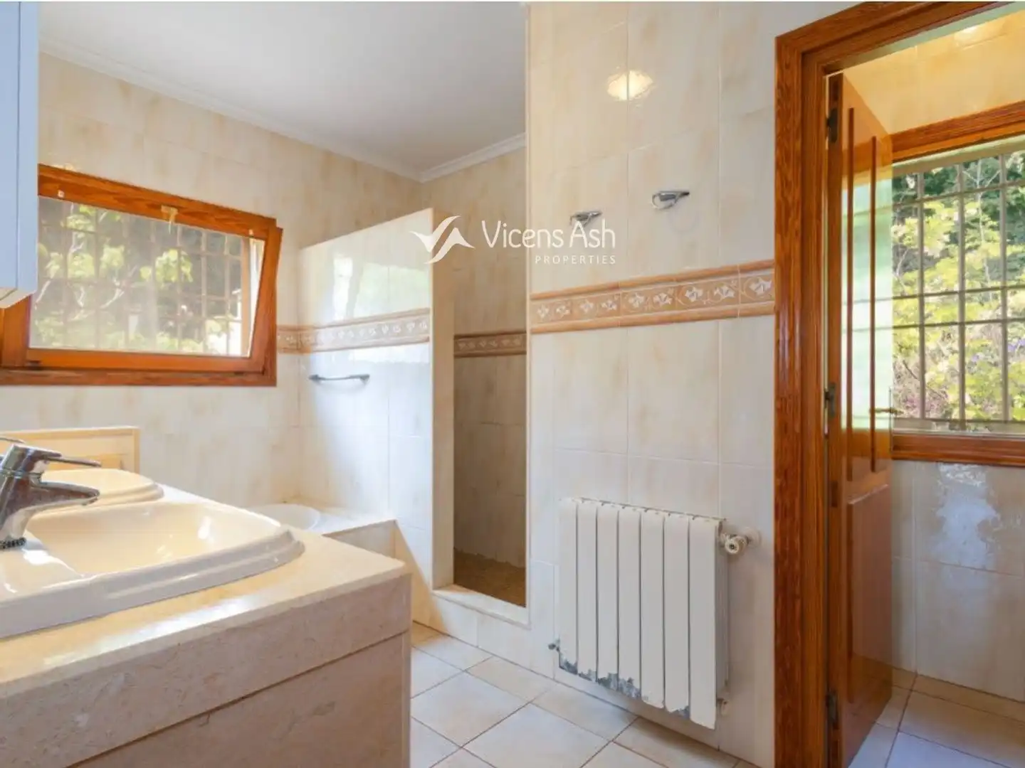 Bany de Casa o xalet en venda en Jávea / Xàbia amb Aire condicionat, Terrassa i Traster