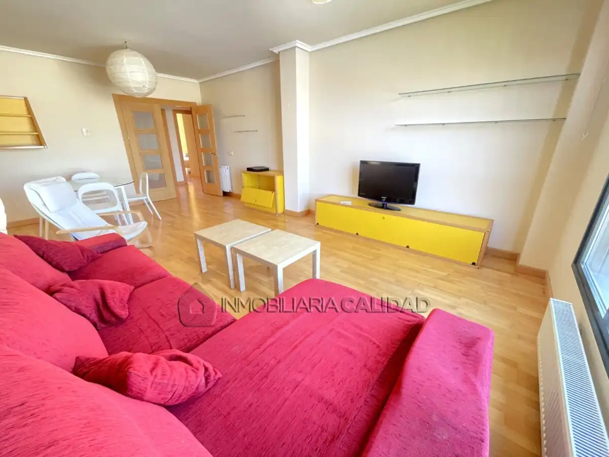 Living room of Flat for rent in Burgos  with Heating, Terrace and Storage room