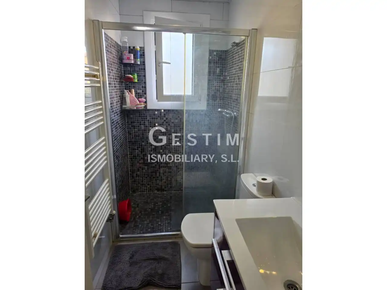 Habitación de Piso en venta en Vic con Calefacción, Trastero y Balcón