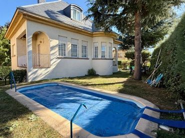 Xalet amb piscina en venda a San Rafael