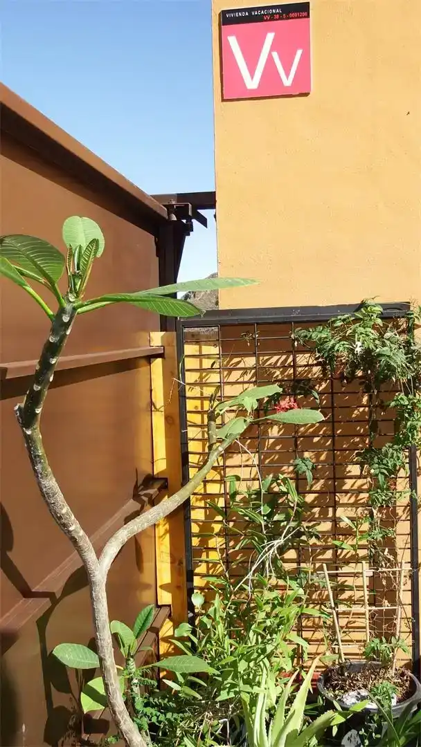 Terrassa de Casa adosada en venda en Breña Alta amb Jardí privat, Traster i Moblat