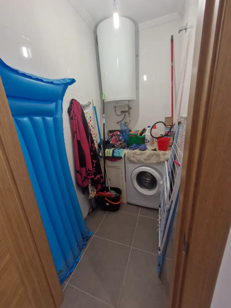 Wohnung zum Verkauf in Foz mit Heizung, Terrasse und Abstellraum