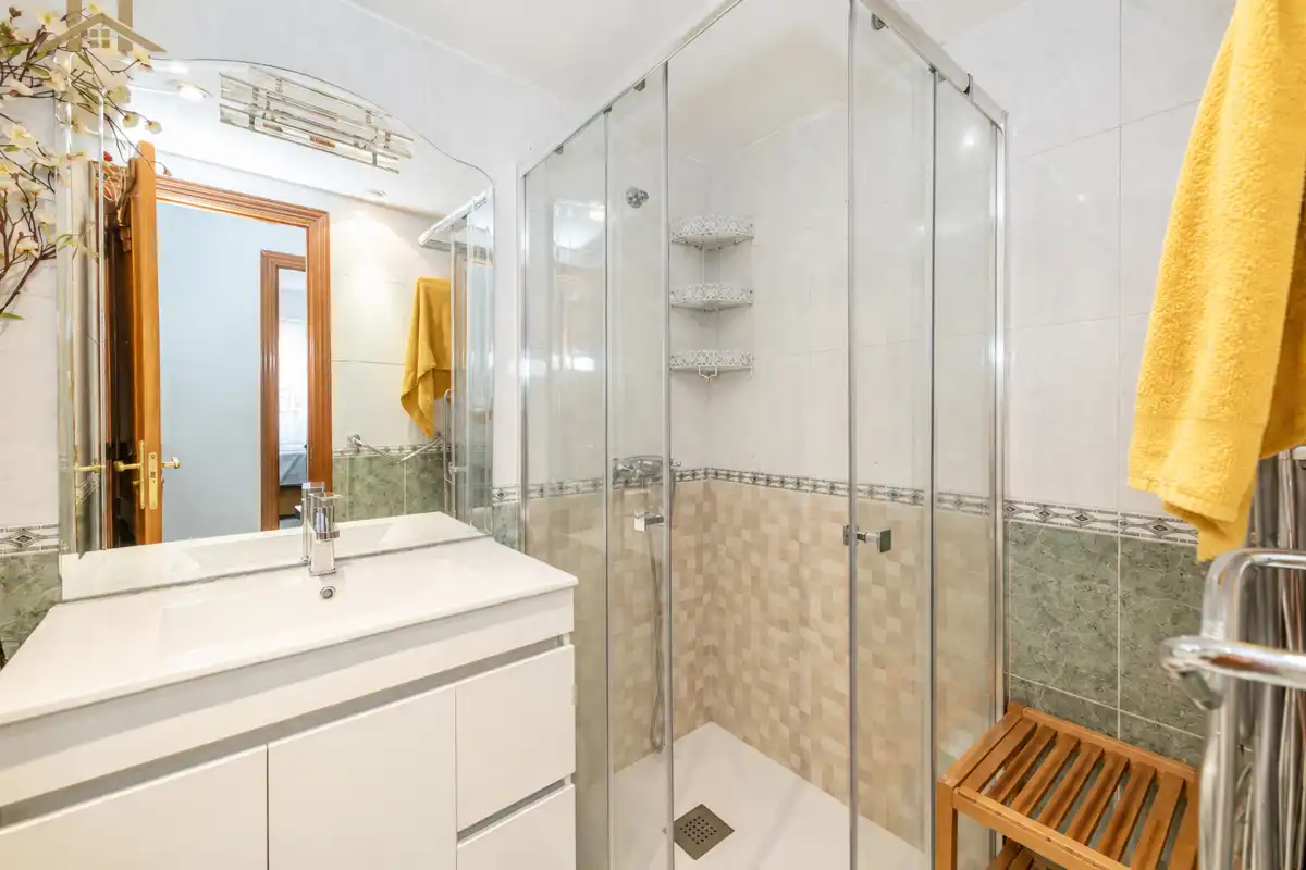 Baño de Piso en venta en San Sebastián de los Reyes con Calefacción
