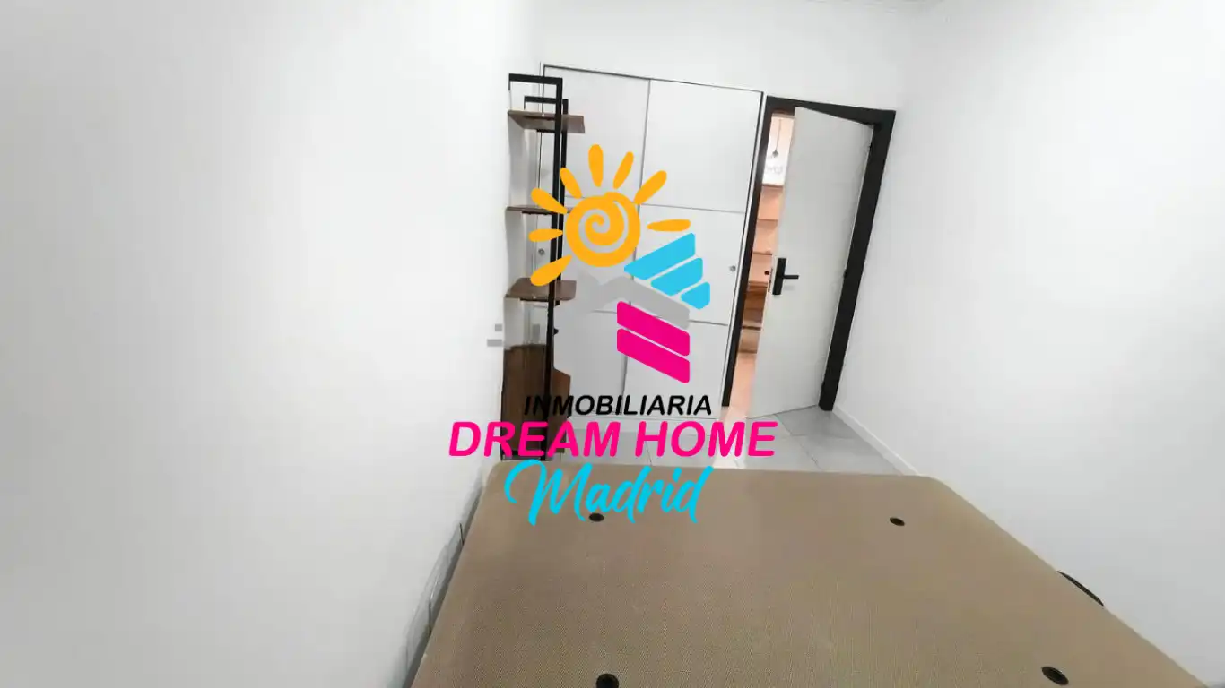 Habitación de Piso en venta en Madrid con Aire acondicionado, Terraza y Amueblado