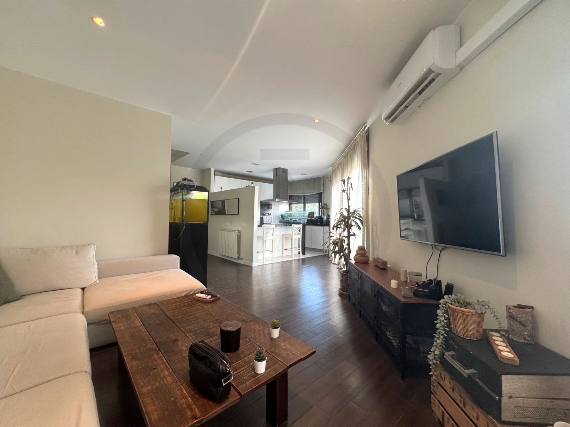 Living room of Single-family semi-detached for sale in Terrassa  with Air Conditioner, Heating and Parquet flooring