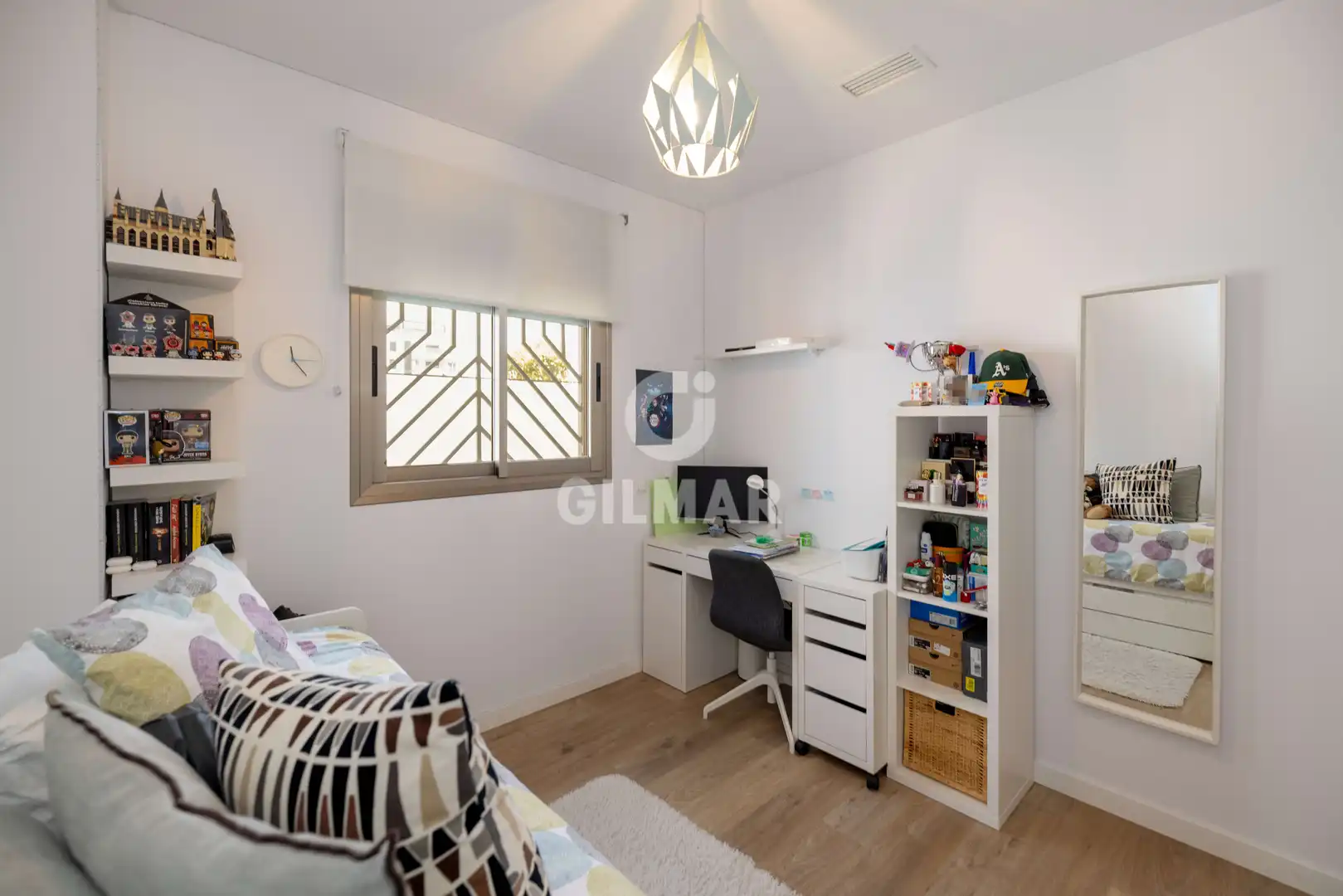 Habitación de Piso en venta en Torremolinos con Calefacción, Jardín privado y Trastero