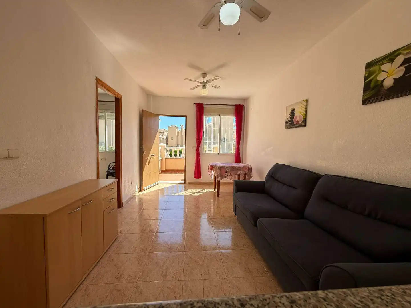 Sala de estar de Apartamento en venta en Orihuela con Piscina y Amueblado