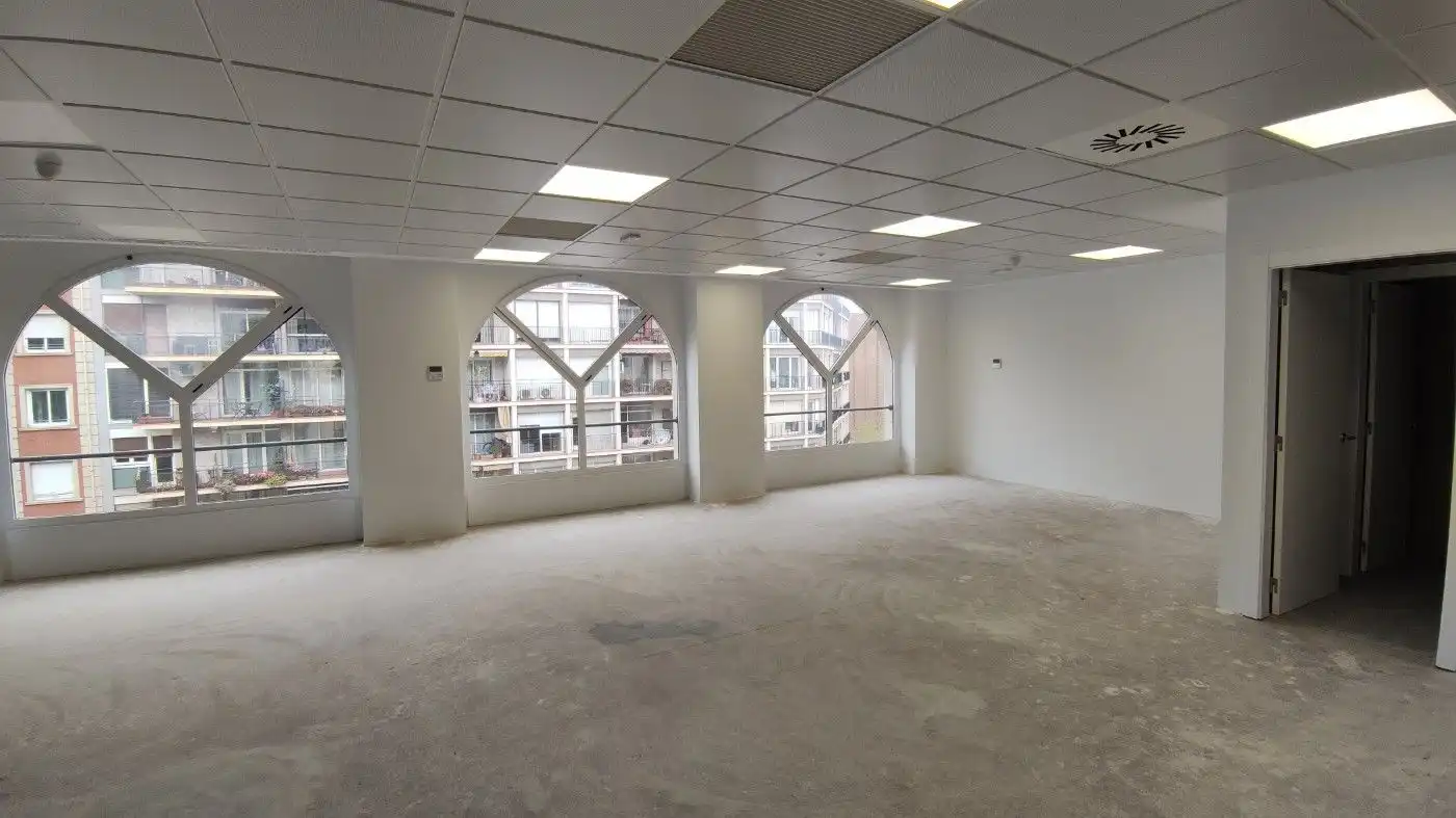 Büro zur Miete in Barcelona mit Heizung