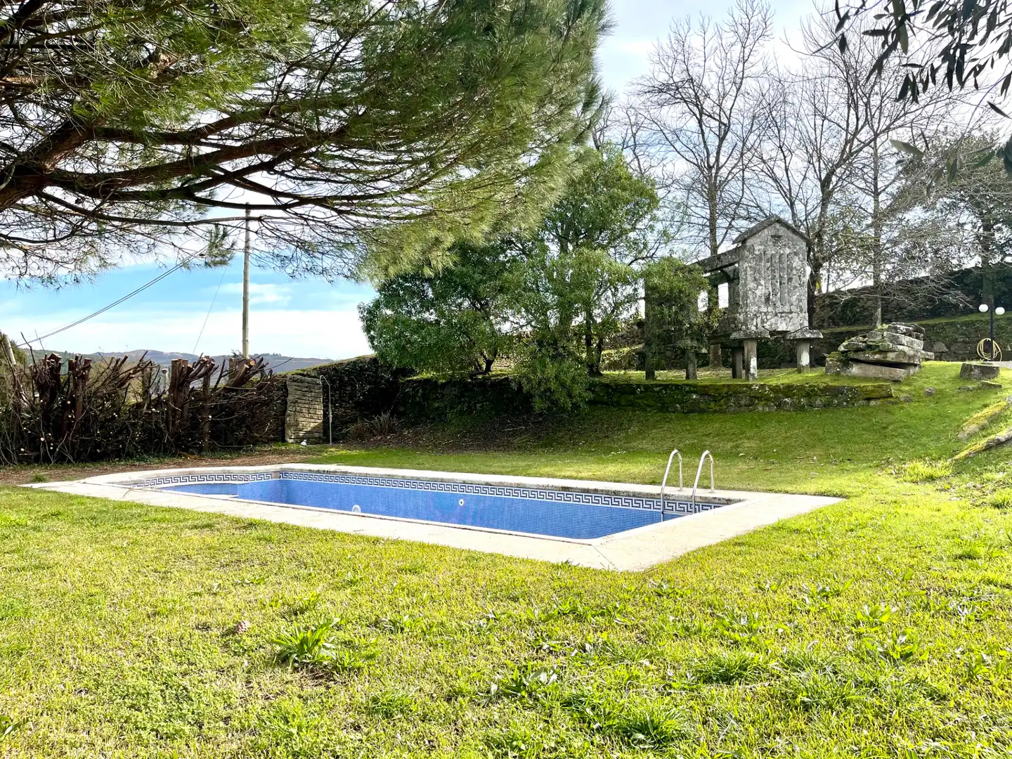Piscina de Finca rústica en venta en Soutomaior con Calefacción, Jardín privado y Terraza