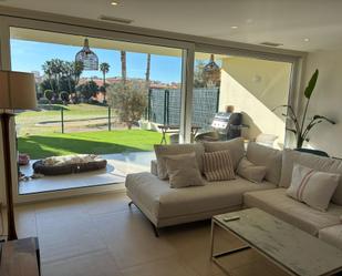 Sala d'estar de Casa adosada en venda en Alicante / Alacant amb Aire condicionat, Calefacció i Jardí privat