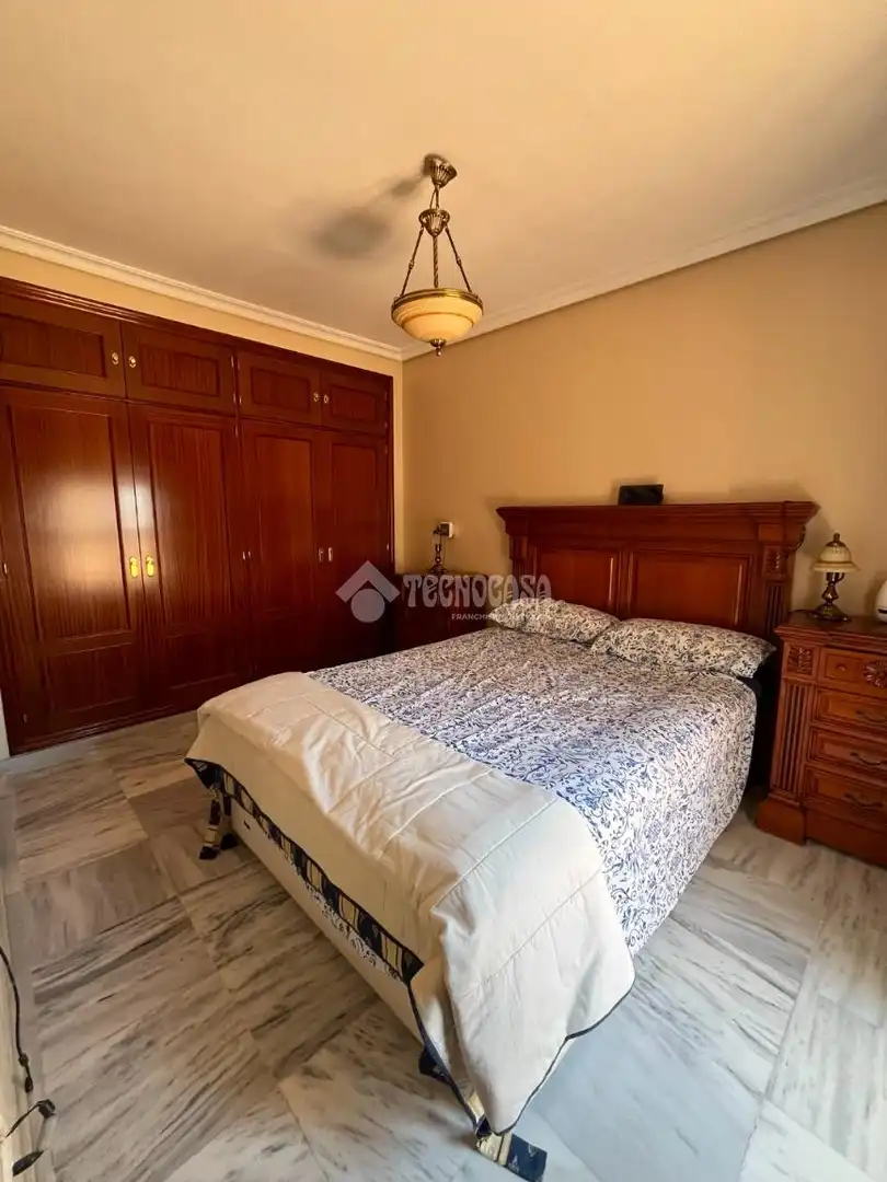 Habitación de Casa o chalet en venta en Alcalá de Guadaira con Aire acondicionado, Terraza y Amueblado