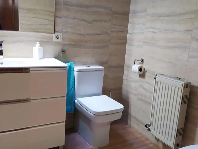 Bany de Casa o xalet en venda en Sant Vicenç de Castellet amb Aire condicionat, Terrassa i Balcó