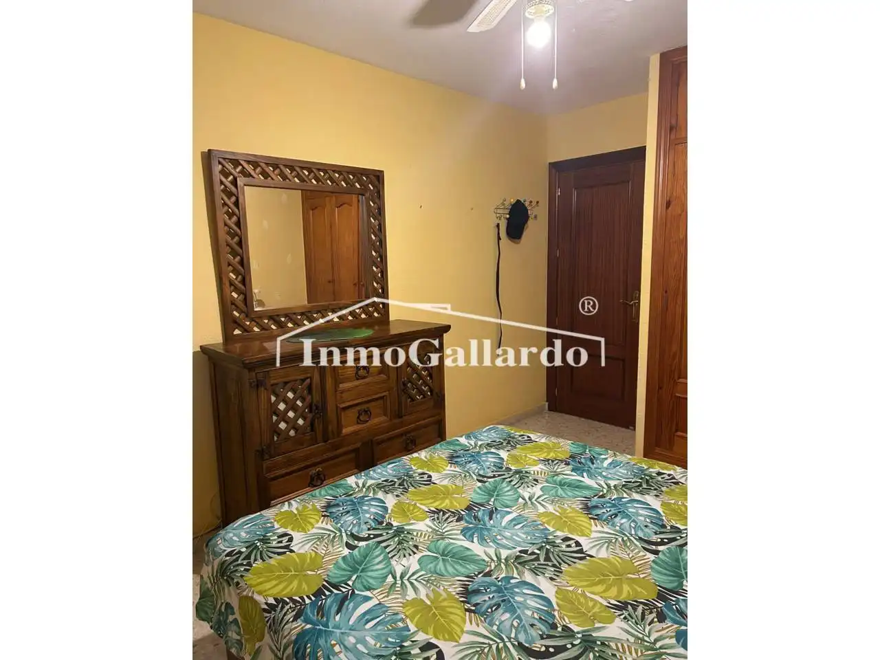 Habitación de Piso en venta en Rincón de la Victoria con Terraza y Piscina comunitaria