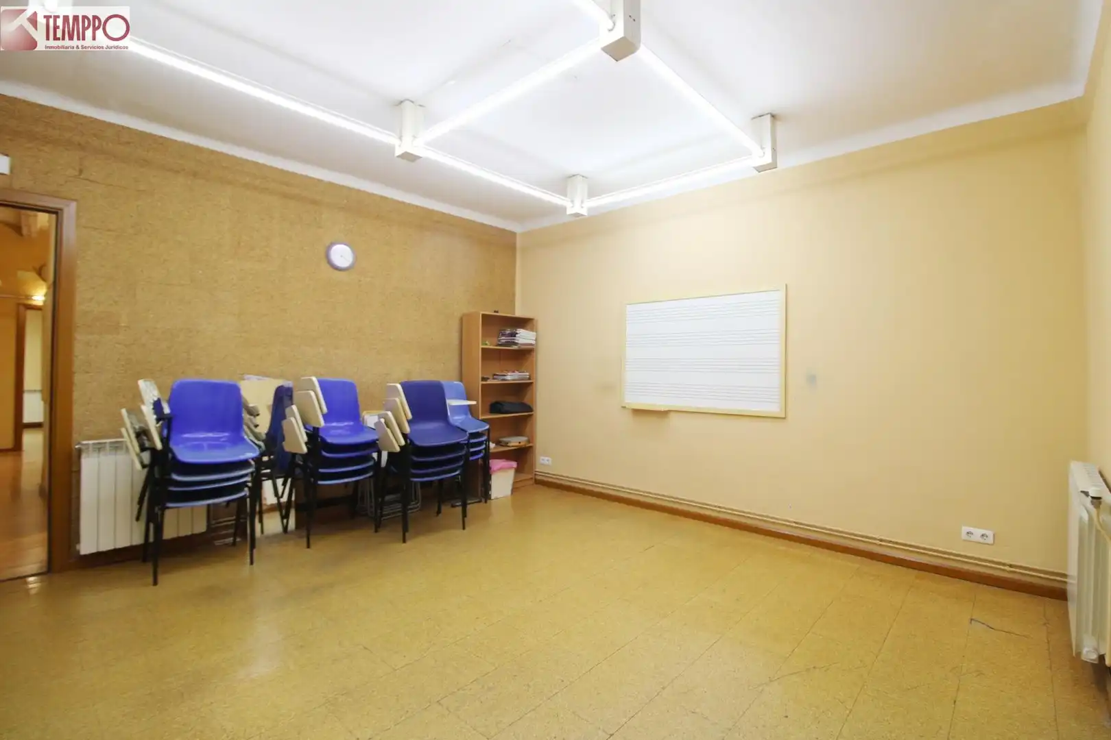 Casa adosada en venta en Carrer MURALLA, Centre