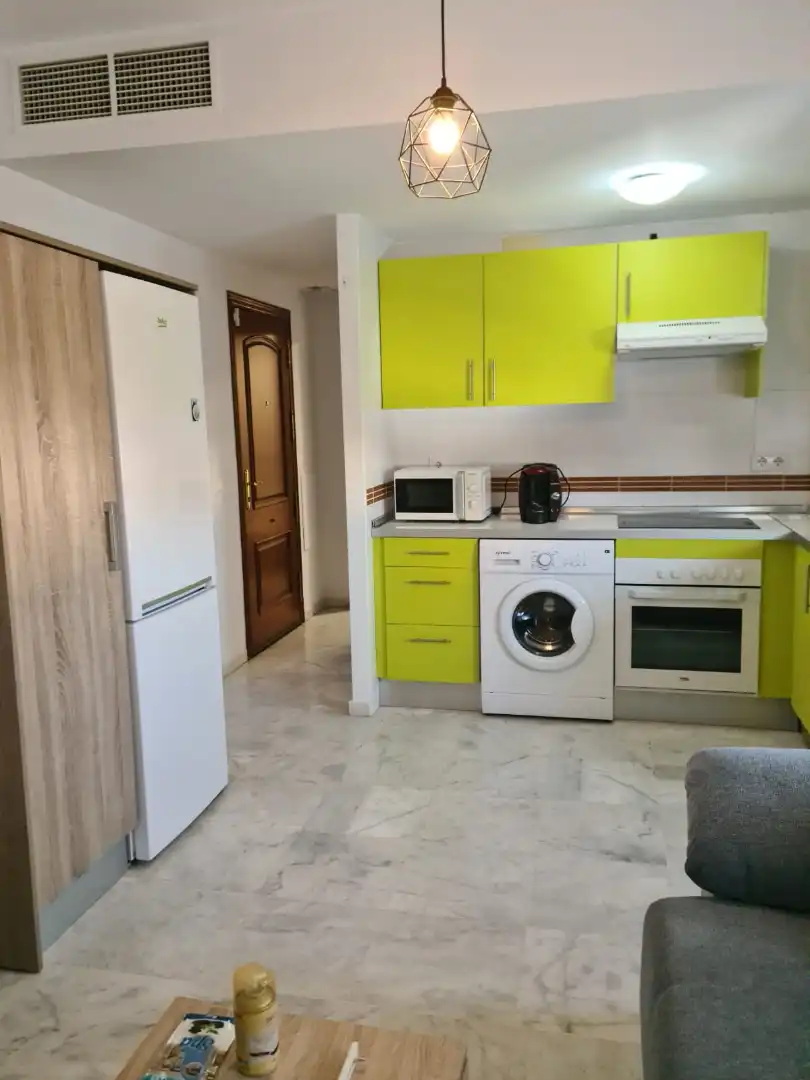 Cuina de Apartament de lloguer en Écija amb Aire condicionat, Calefacció i Moblat