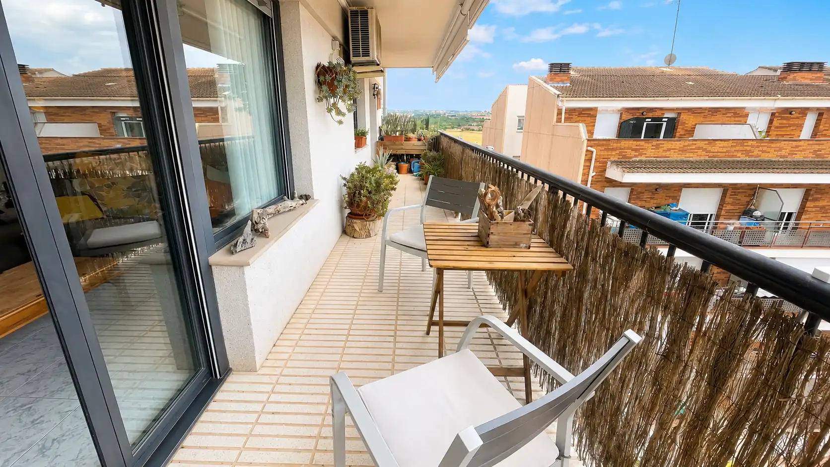 Terrasse von Wohnung zum Verkauf in Tàrrega mit Klimaanlage, Heizung und Terrasse