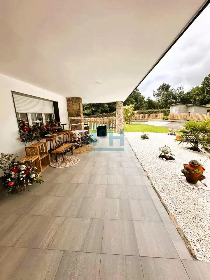 Terrace of Houses for sale in Taboadela  with Heating, Private garden and Terrace