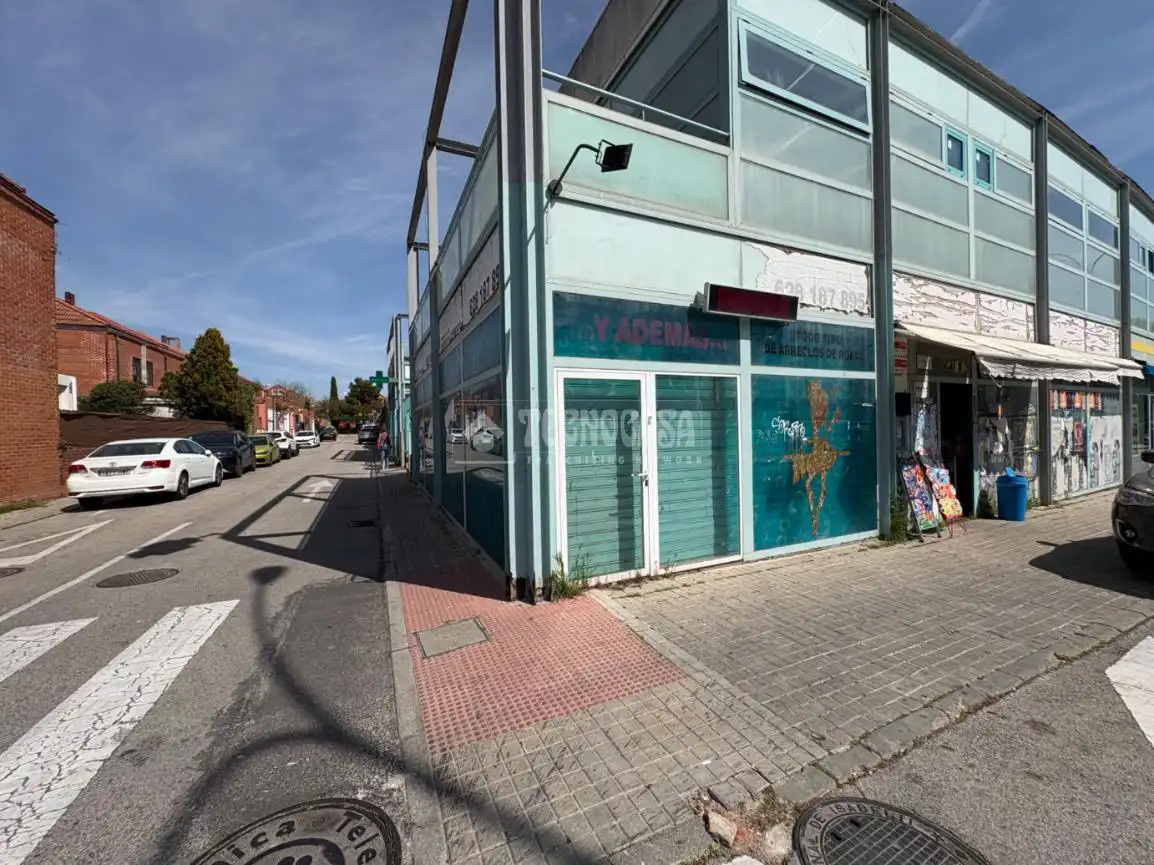 Vista exterior de Local en venta en Getafe con Aire acondicionado