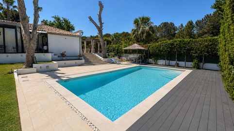 Casa independiente con gran parcela y piscina en Costa de la Calma