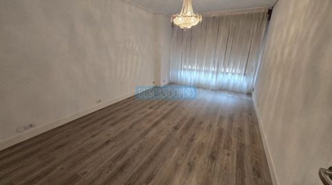 Foto 4 de Piso de alquiler en Gran Via, Logroño