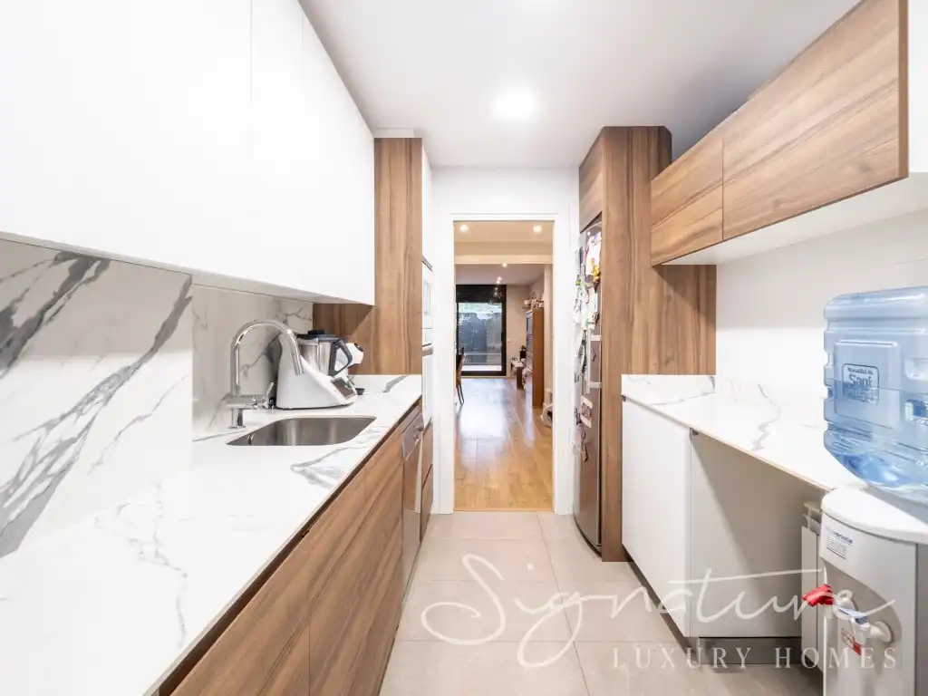 Kitchen of Ground floor for sale in Sant Cugat del Vallès  with Air Conditioner and Heating