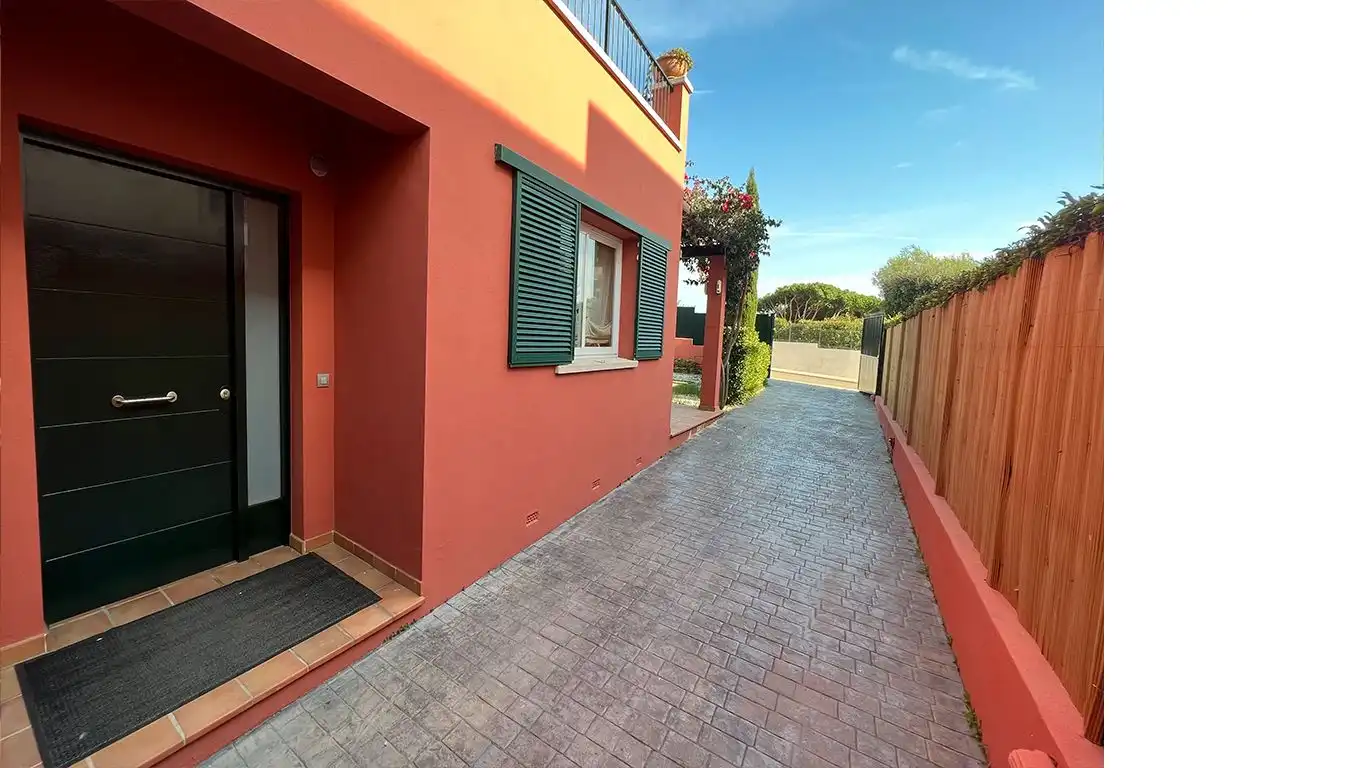 Exterior view of Houses for rent in Sant Feliu de Guíxols  with Air Conditioner, Heating and Private garden