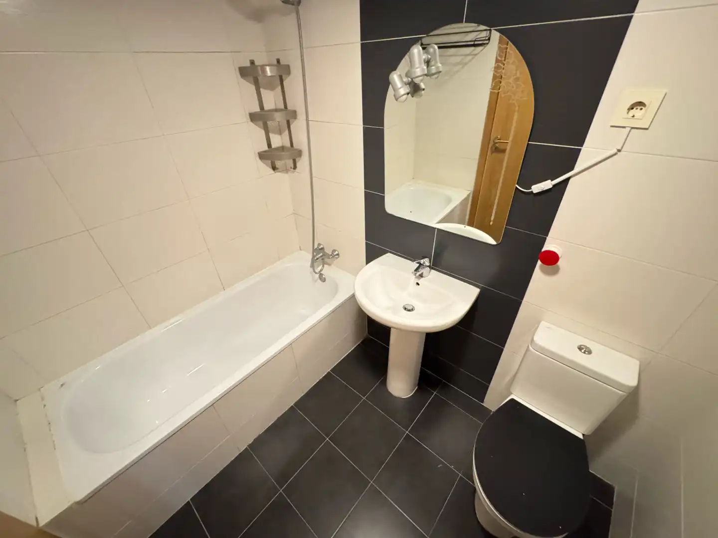 Bathroom of Flat for rent in Rivas-Vaciamadrid  with Heating, Private garden and Community pool