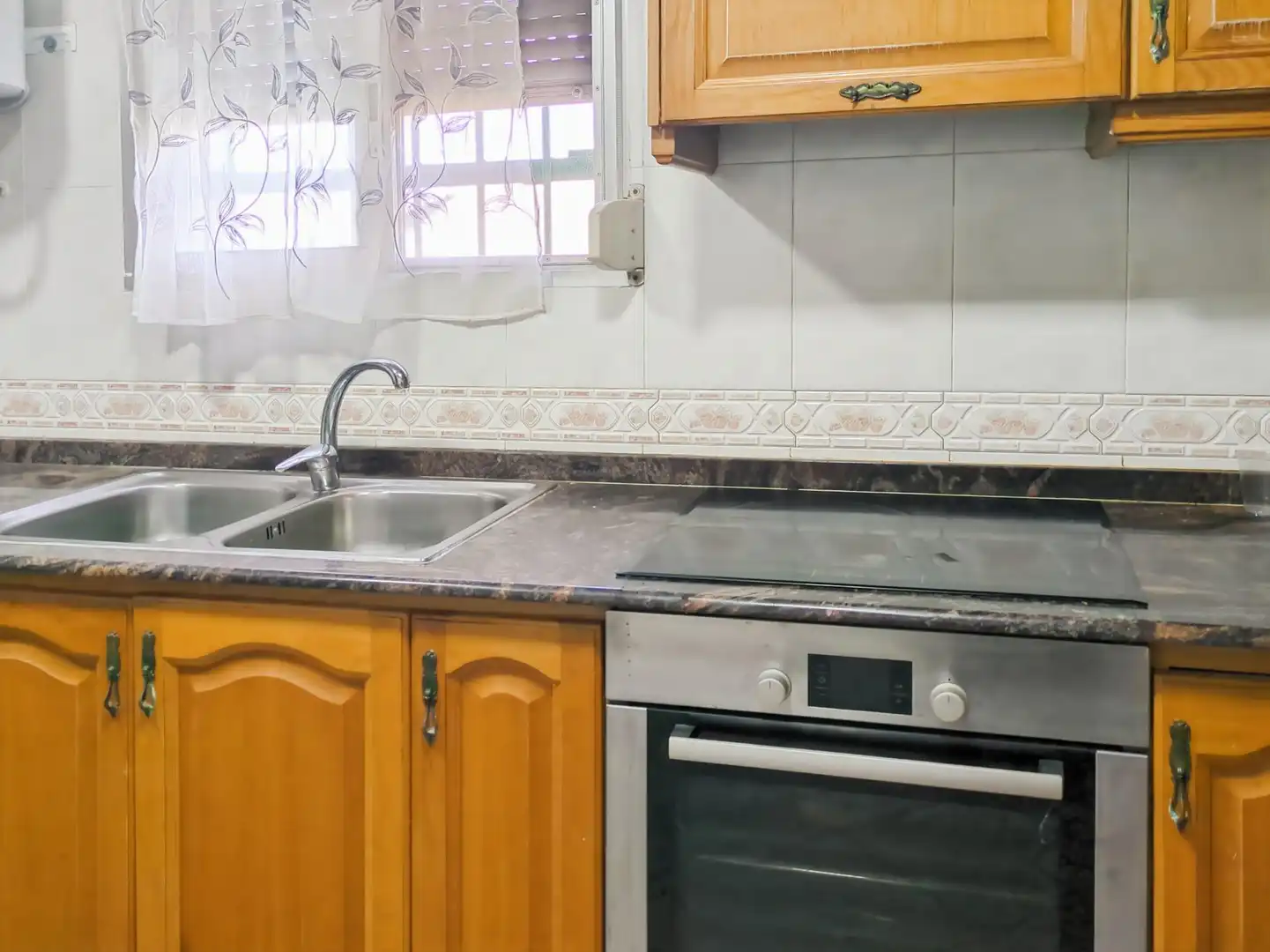 Cuina de Casa o xalet en venda en Sagunto / Sagunt amb Aire condicionat i Moblat