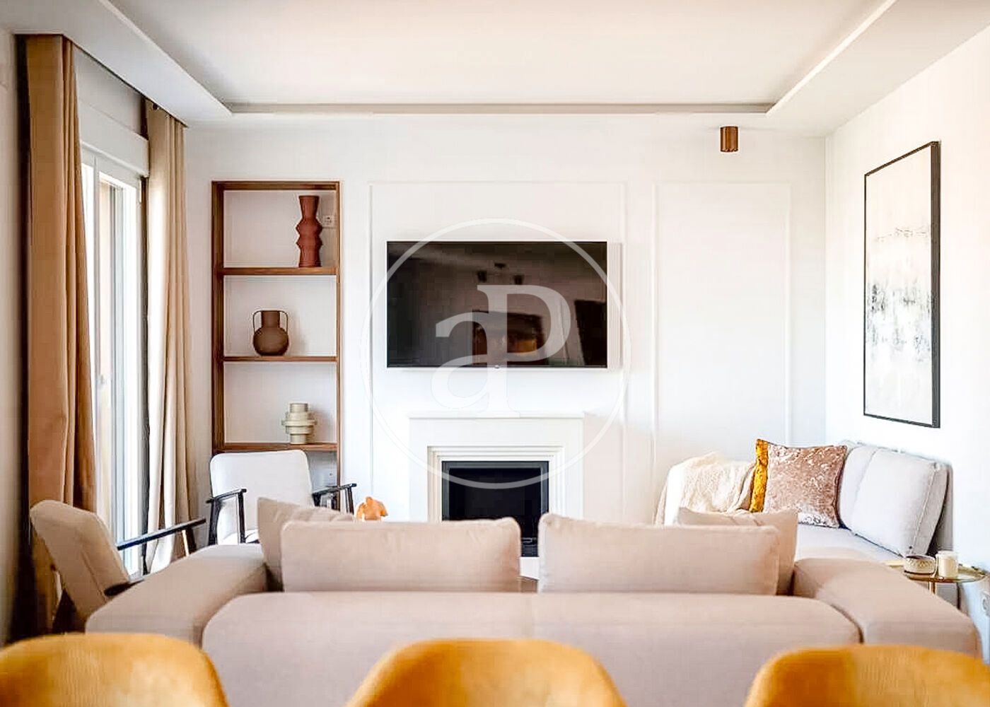 Living room of Flat for sale in  Madrid Capital  with Air Conditioner, Heating and Furnished