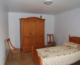 Bedroom of Country house for sale in Acered