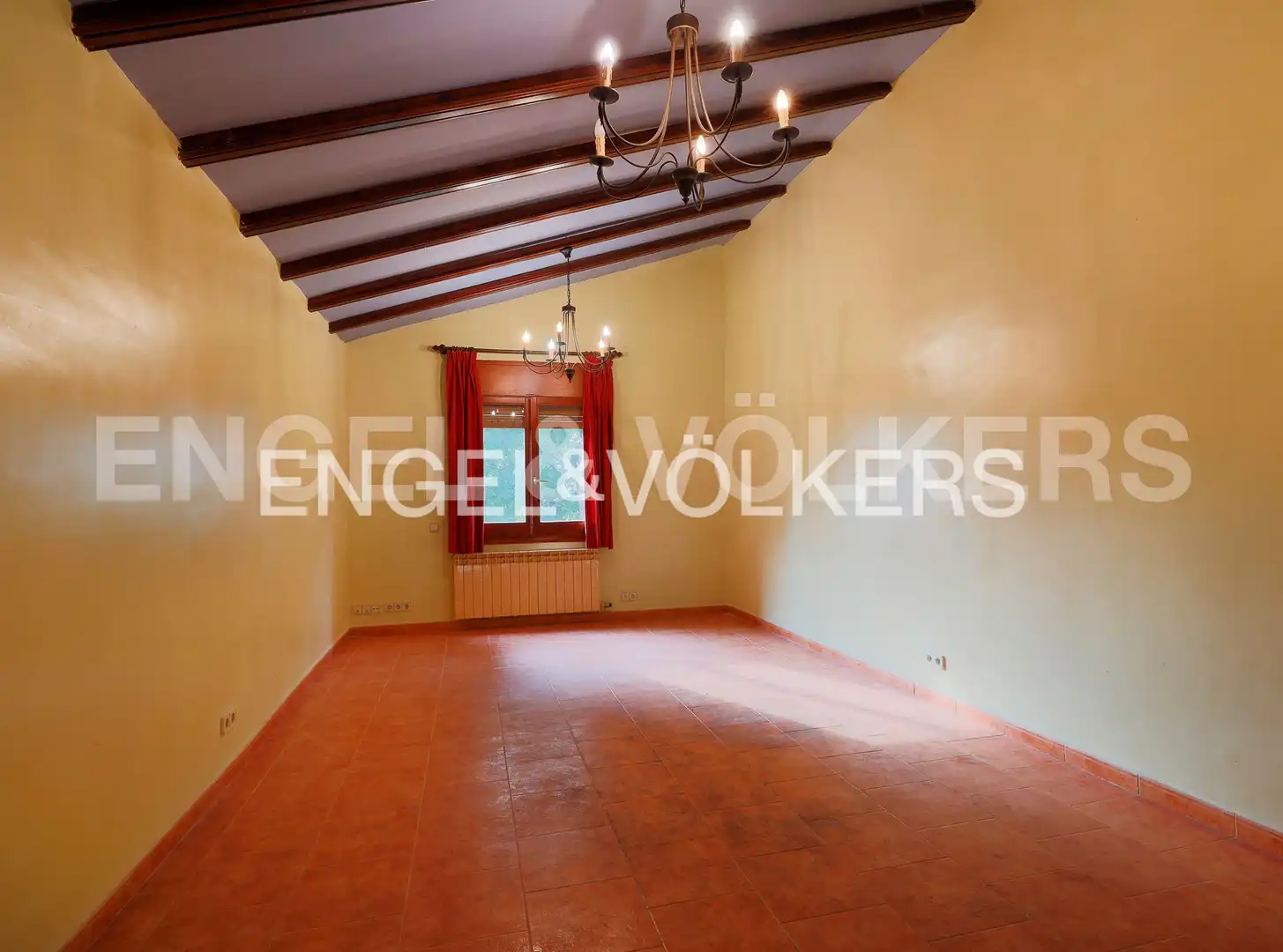 Comedor de Casa o chalet en venta en Montcada i Reixac con Calefacción, Jardín privado y Terraza