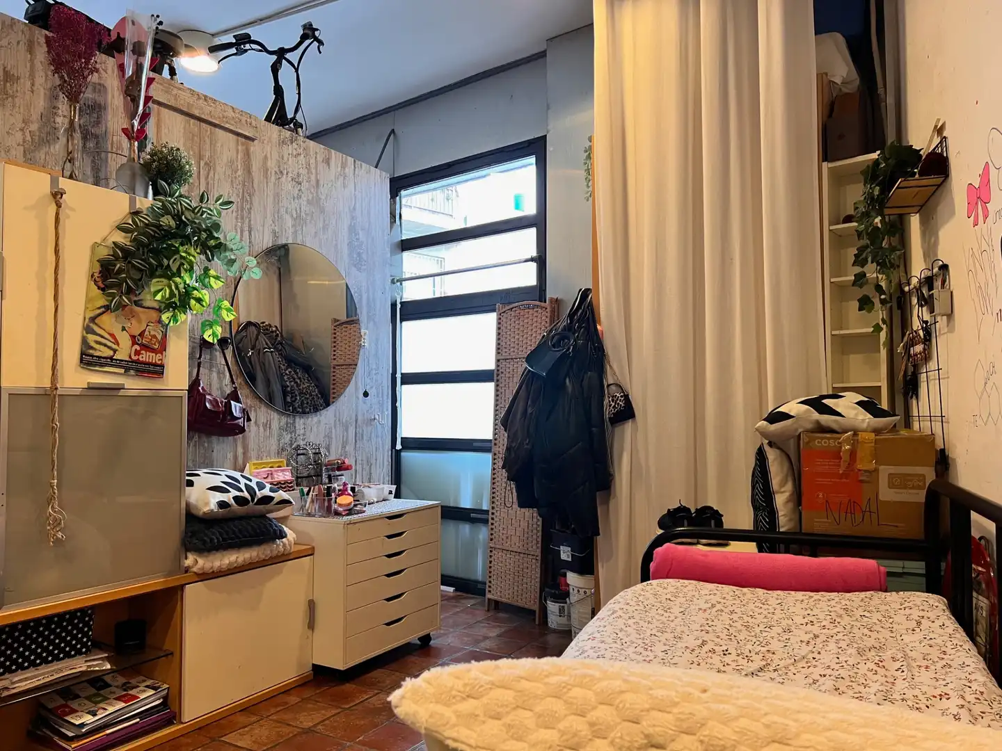 Schlafzimmer von Erdgeschoss zum Verkauf in Vilassar de Dalt mit Klimaanlage, Terrasse und Ofen